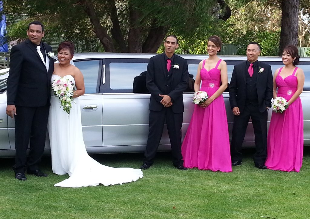 Wedding limousines hire Perth helped Carolyn and Stuart celebrate their wedding at Willow Ponds recently